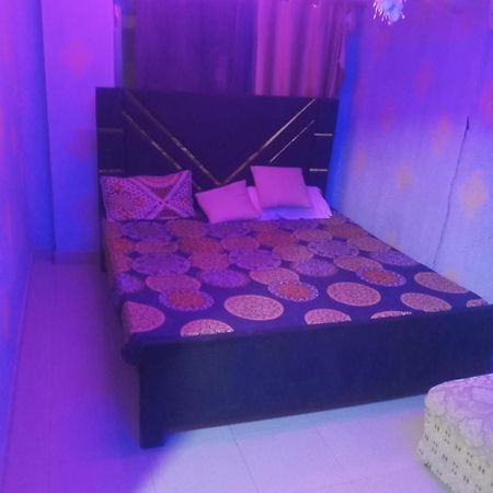 Aj Room Service Civic Center Rawalpindi Ngoại thất bức ảnh